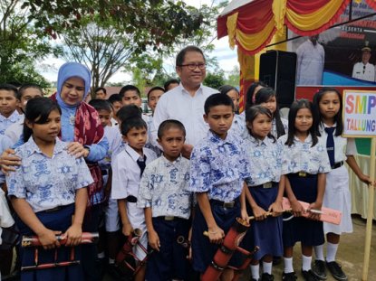 Pemerintah Koneksikan Semua Sekolah Dengan Internet Kecepatan Tinggi 