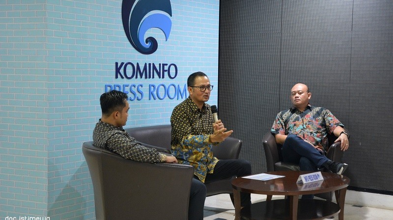 Kominfo Buat Layanan Chatbot Anti Hoaks dalam Memerangi Hoaks
