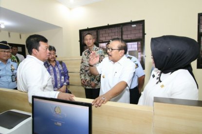 Gubernur Jatim Resmikan Pelayanan PTSP-P2TKI