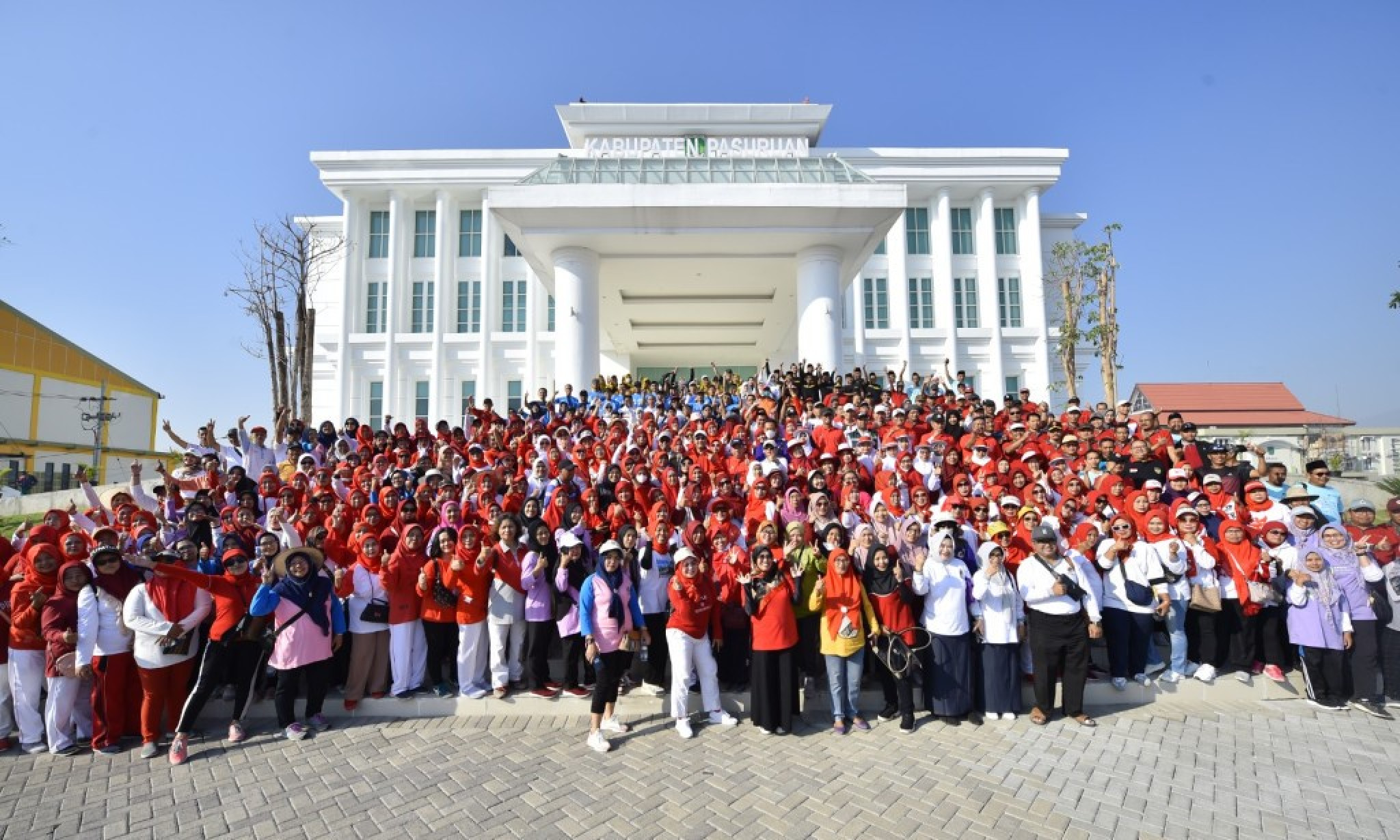 Bupati Pasuruan Irsyad Yusuf Beri Reward Koperasi Terbaik di Kabupaten Pasuruan