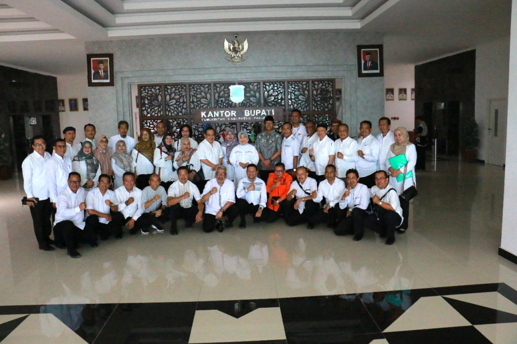 Pj. Bupati Nurkholis sambut kedatangan keluarga besar Pemkot Probolinggo