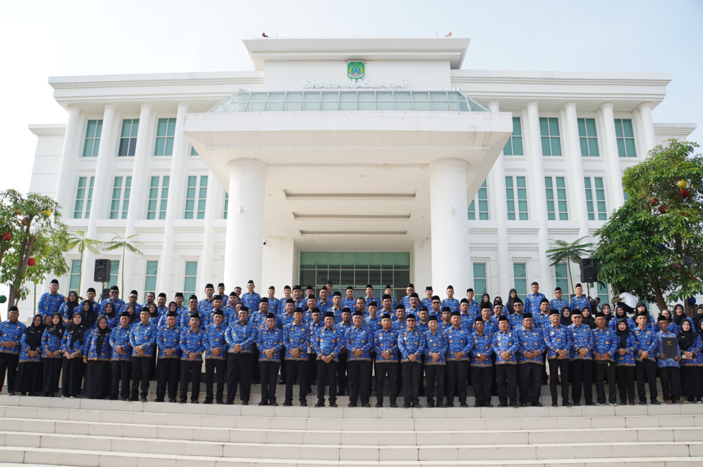 Apel Pagi Bersama di Depan Halaman Gedung Graha Maslahat