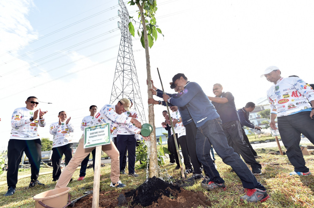 Penanaman Pohon dalam Peringatan Hari Lingkungan Hidup 2024