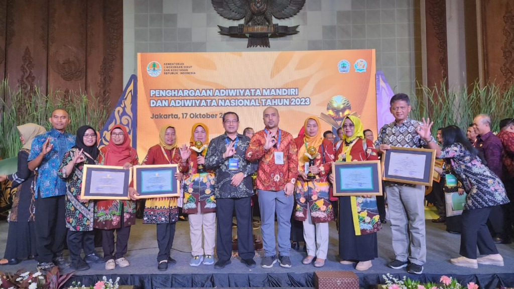 Penghargaan Adiwiyata Mandiri & Adiwiyata Nasional 2023
