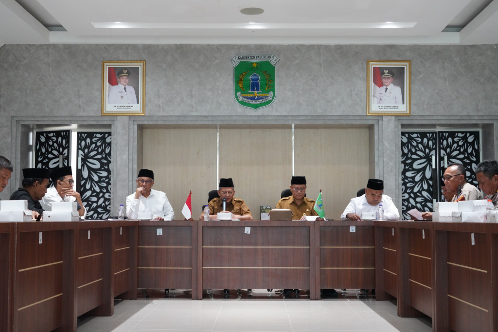 Jelang Keberangkatan, Pemkab Pasuruan Fasilitasi Bus dan Seragam Ribuan Jamaah Calon Haji