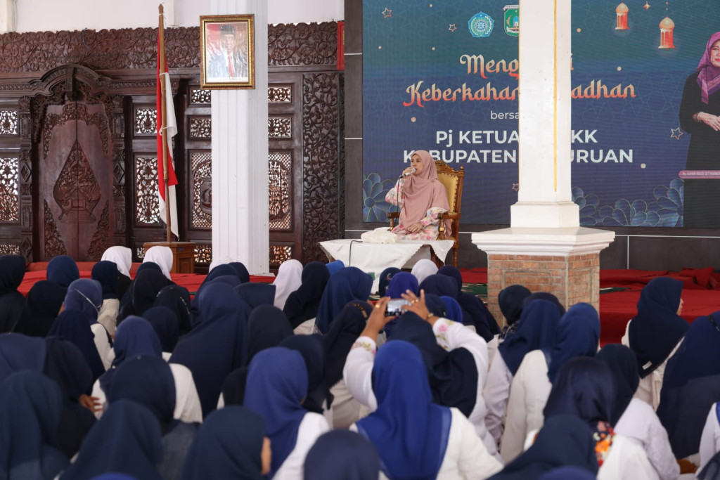 Tadarrus Al-Qur'an dan Kajian Islam TP PKK Kabupaten Pasuruan