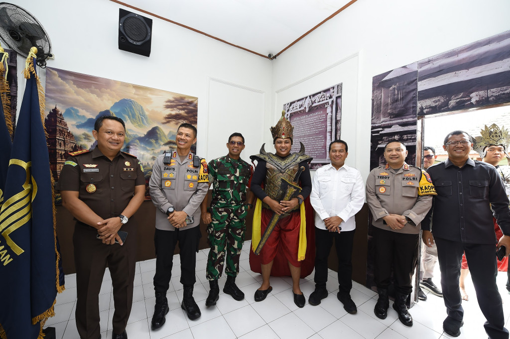 Monitoring Keliling TPS di Pilkada 2024 Oleh Pj. Bupati Pasuruan