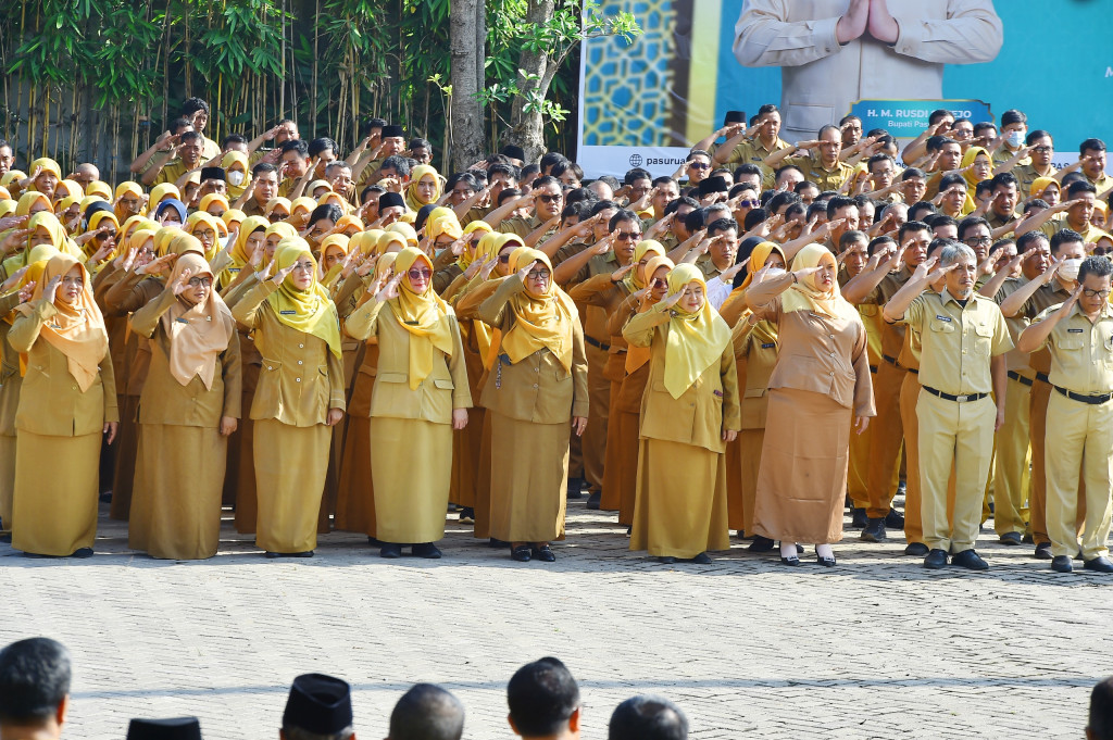 Apel Pagi Bersama di Halaman Gedung Bupati Pasuruan