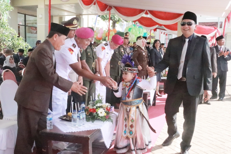 Menguatkan Pendidikan, Memajukan Kebudayaan