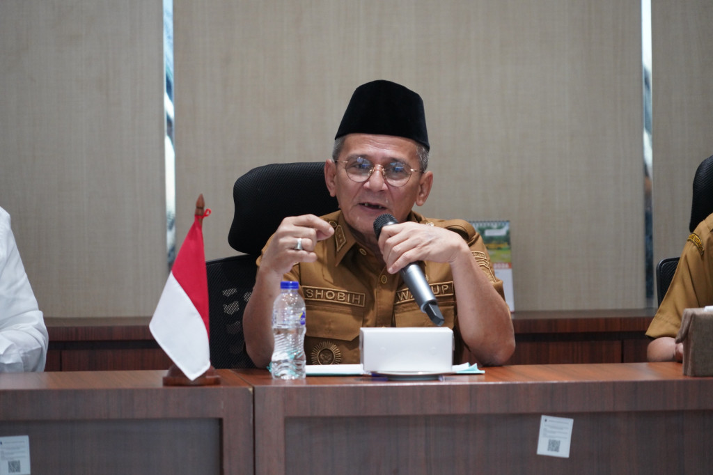 Jelang Keberangkatan, Pemkab Pasuruan Fasilitasi Bus dan Seragam Ribuan Jamaah Calon Haji