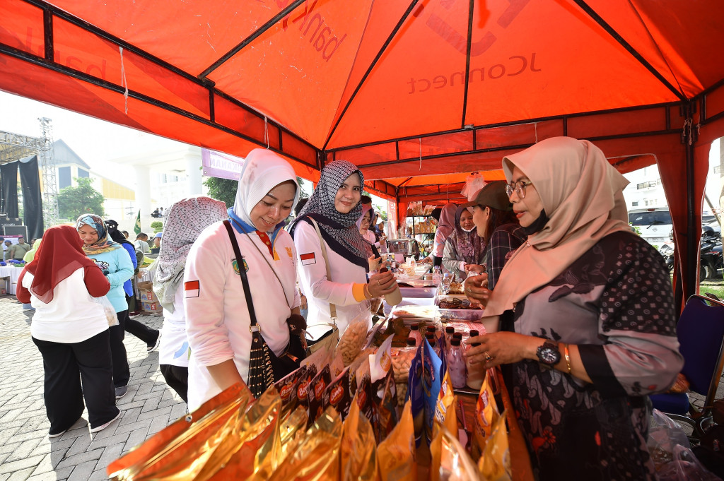 Bazar UMKM di Acara Puncak Peringatan Hari Anti Korupsi Sedunia (HAKORDIA) dan HUT KORPRI ke 54